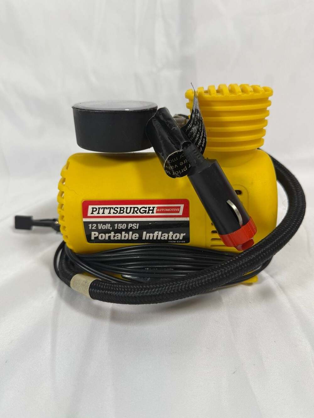Pittsburgh 12 Volt, 150 PSI Portable Inflator